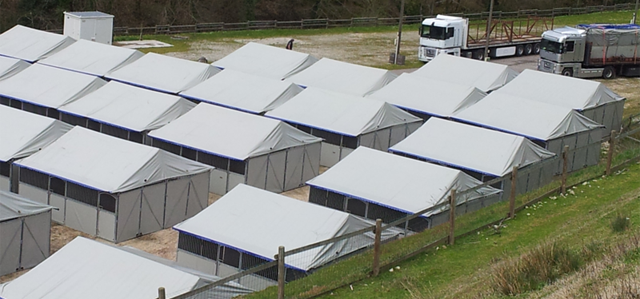 Centaure-Boxes : boxes démontables pour chevaux